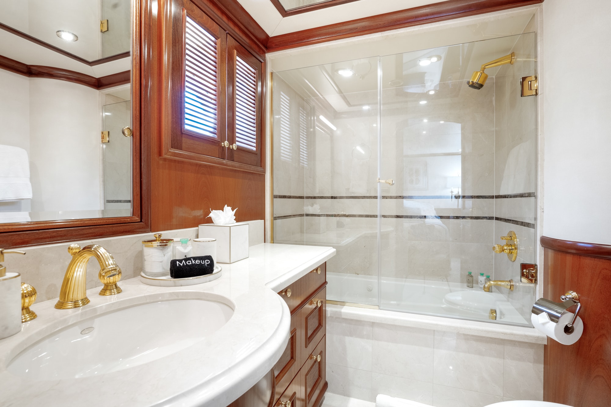 Miss Stephanie - Twin 2 Ensuite