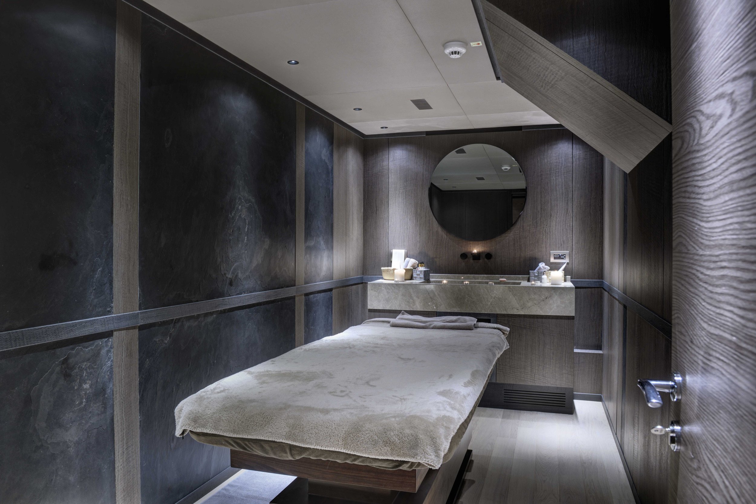 All About U 2 - Massage Room