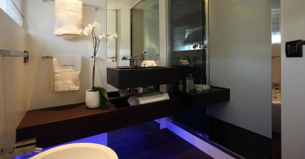 aurora guest bathroom