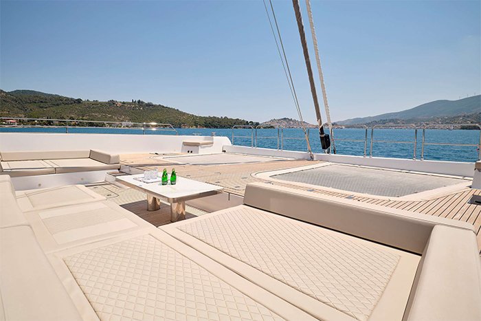 Catamaran Genny forward deck