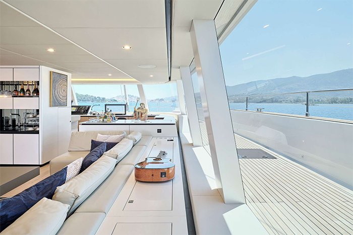 Catamaran Genny salon and wrap around deck