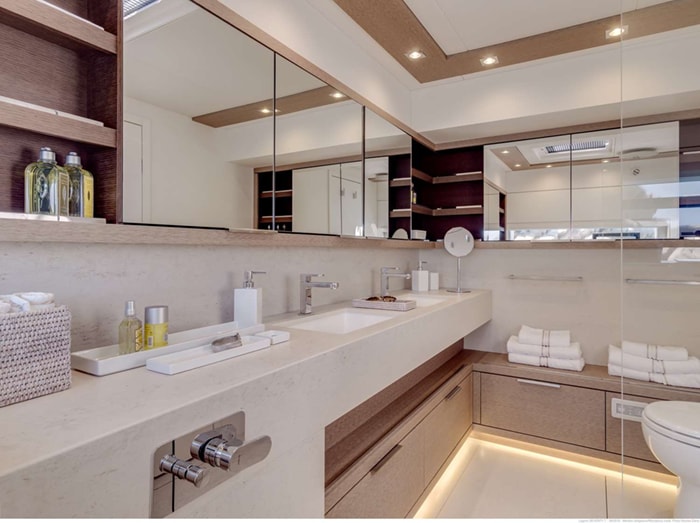 Catamaran Joy master bathroom
