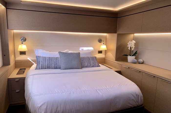 Catamaran Tellstar guest cabin 2