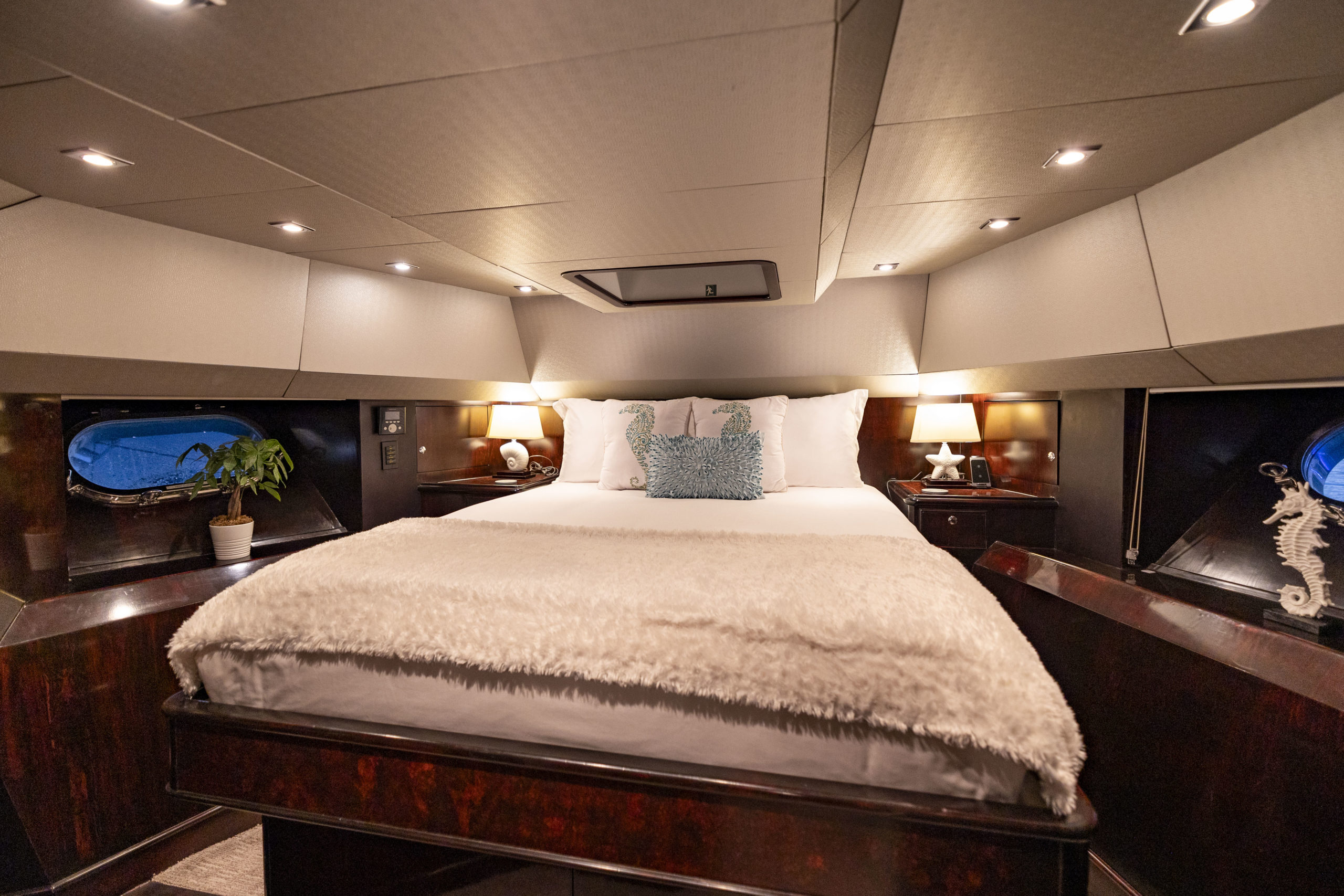 unbridled vip cabin