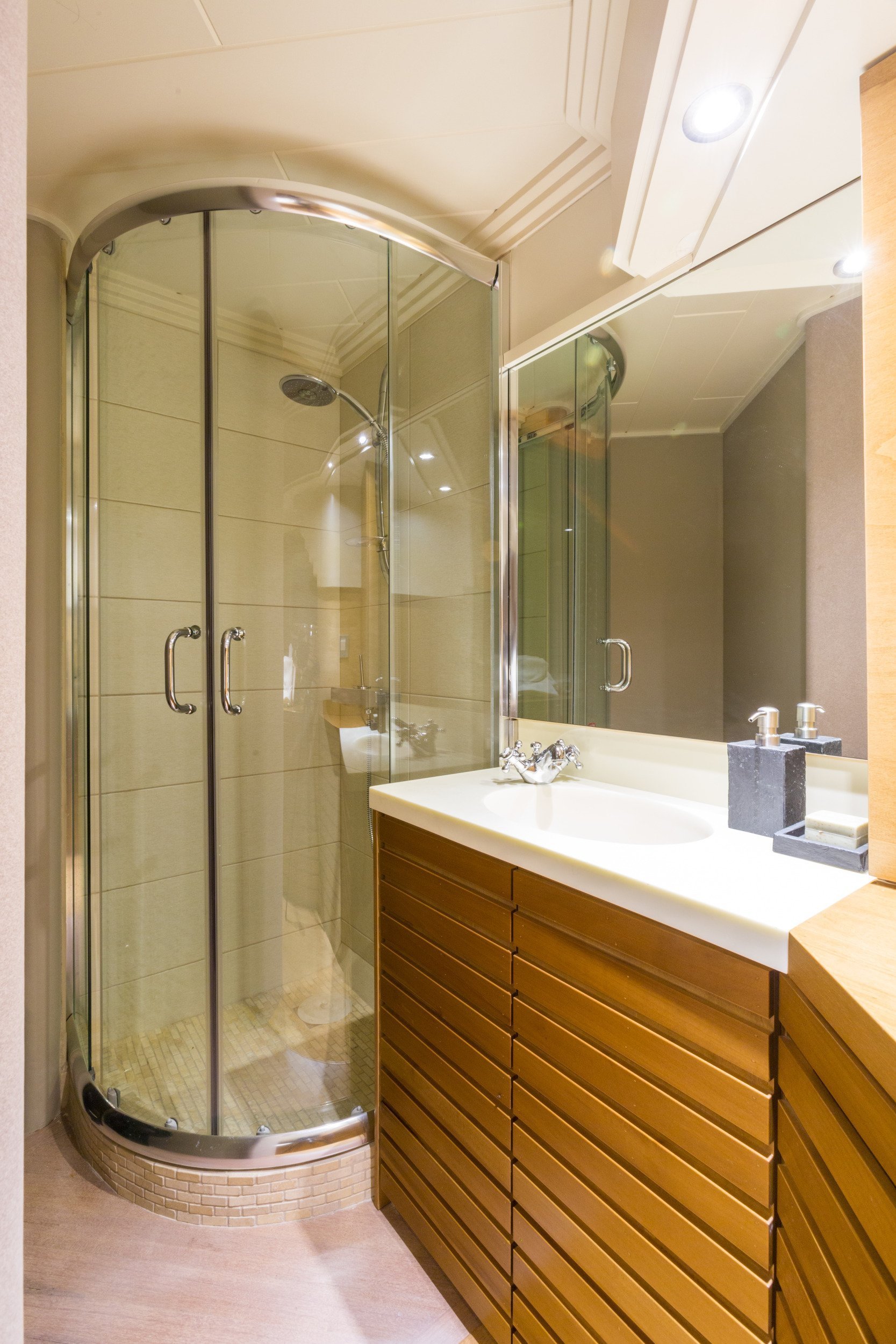 Aquarella - En Suite Facilities