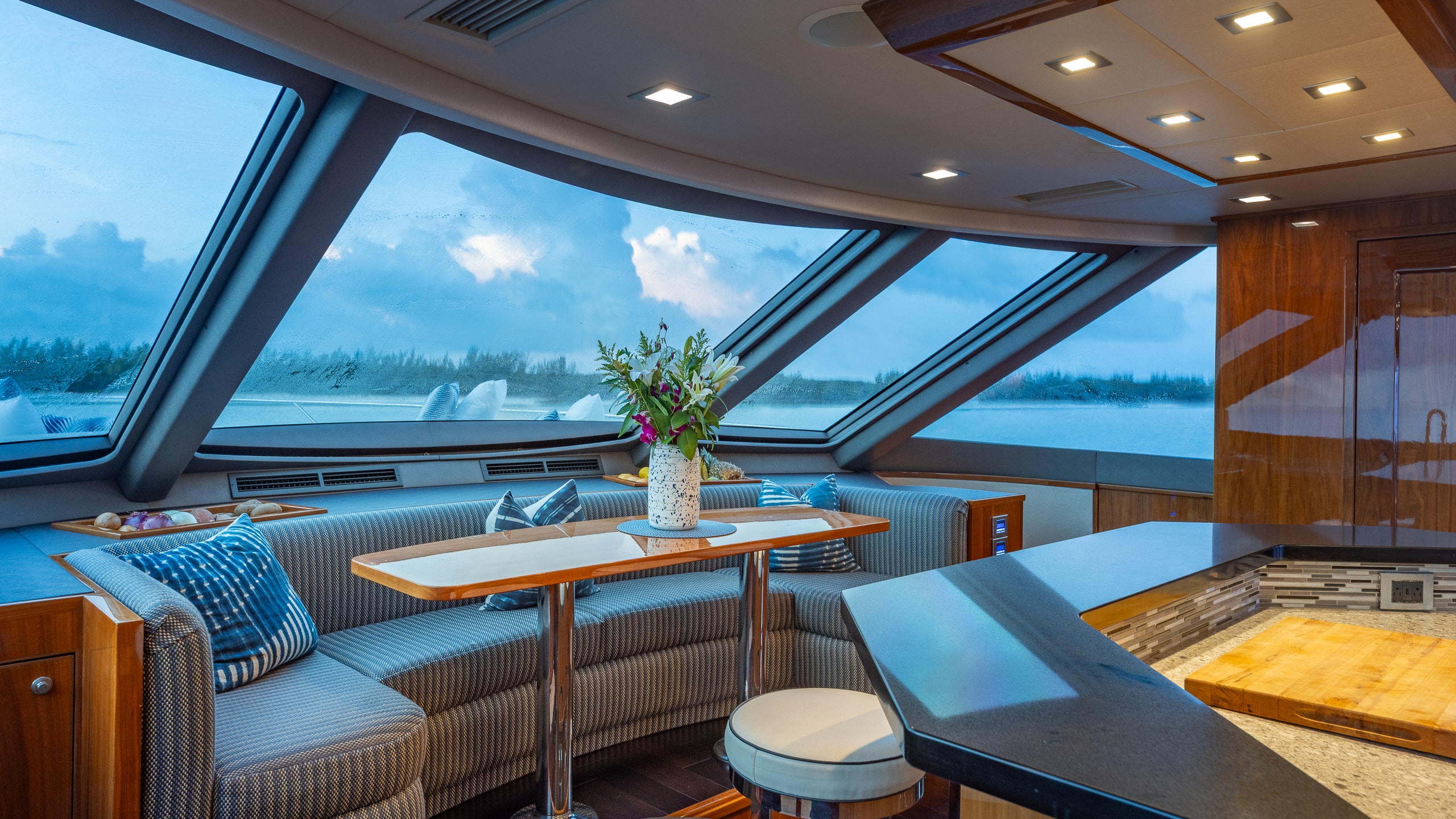 indigo - galley seating