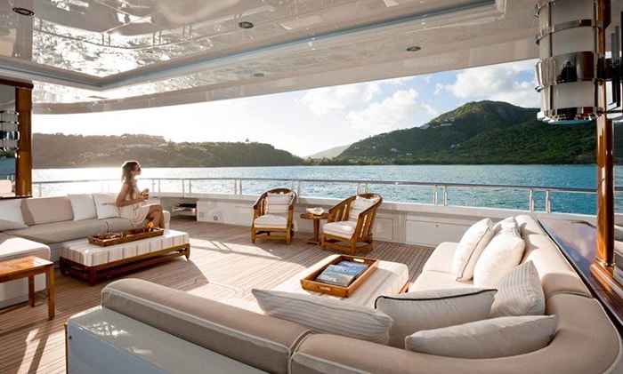 invictus main deck aft