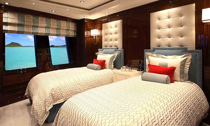 invictus twin cabin