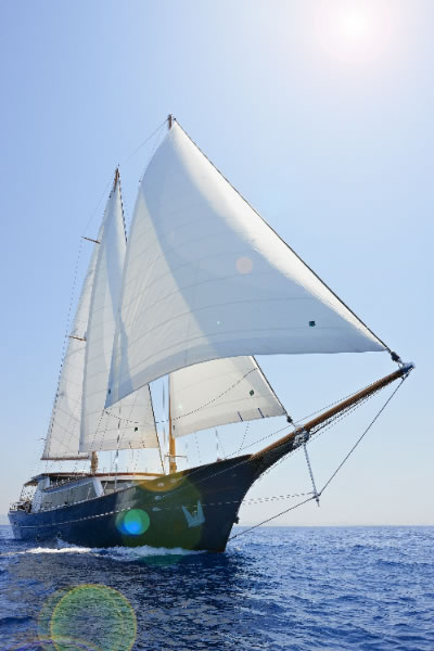 iraklis l sailing
