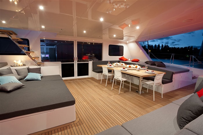 levante aft deck