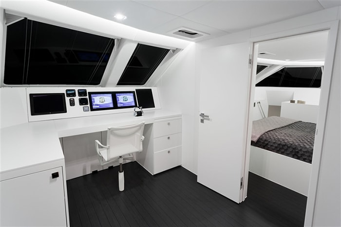 levante master cabin entrance