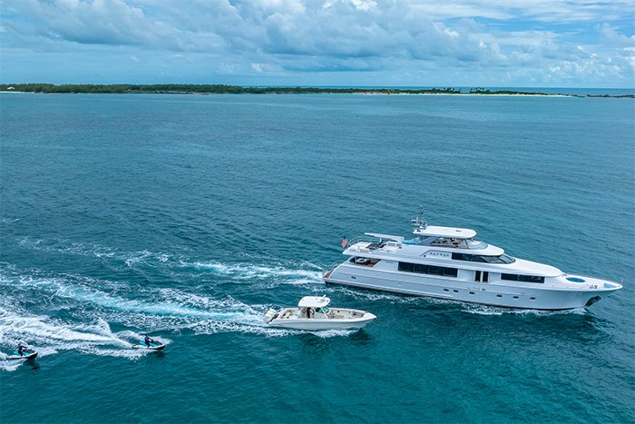 Motor yacht Hannah and toys