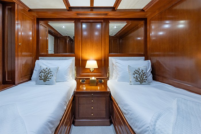 Motor yacht Namaste twin cabin