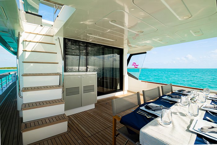 Motor Yacht Normans T4 aft deck 2
