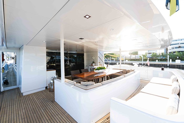 Motor yacht Sea Axis Aft Deck