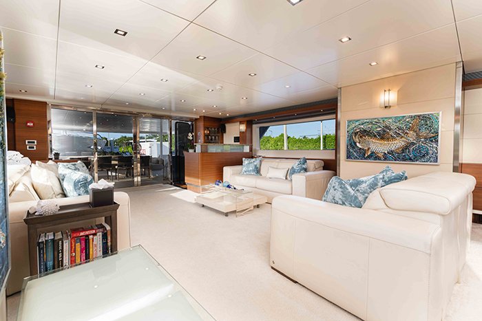 Motor yacht Sea Axis Main Salon Looking Aft