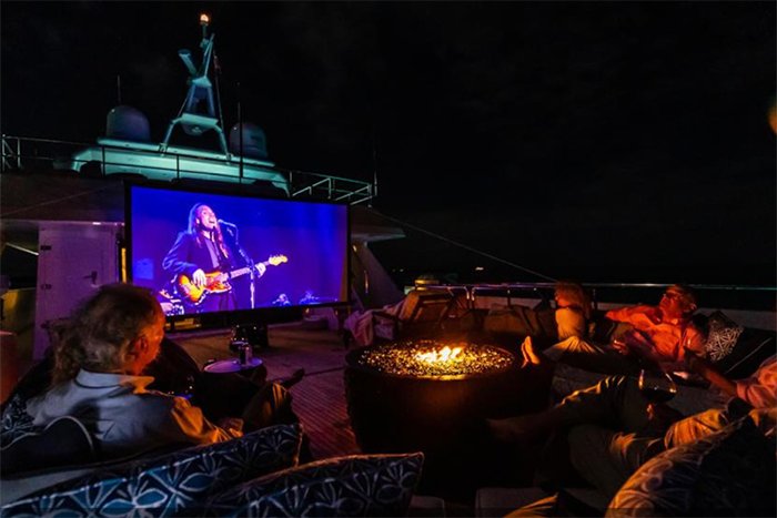 Motor yacht Sea Axis outdoor cinema