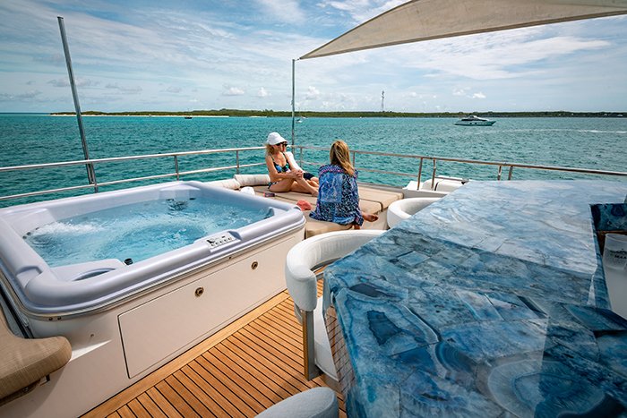 Motor yacht Sea Axis Sundeck Jacuzzi