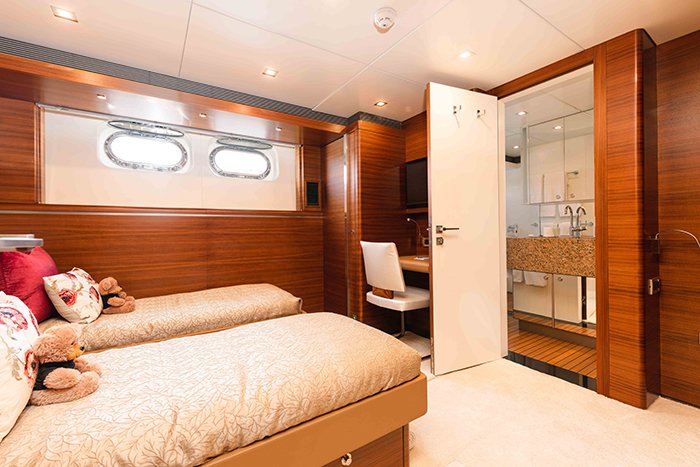 Motor yacht Sea Axis Twin Stateroom 1 with Pullman stbt