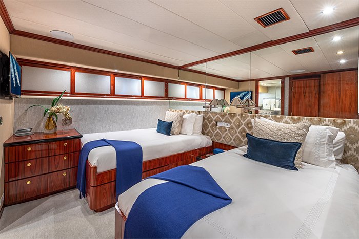 Motor yacht Sweet Escape twin cabin 2