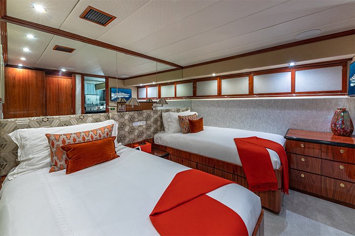 Motor yacht Sweet Escape twin cabin
