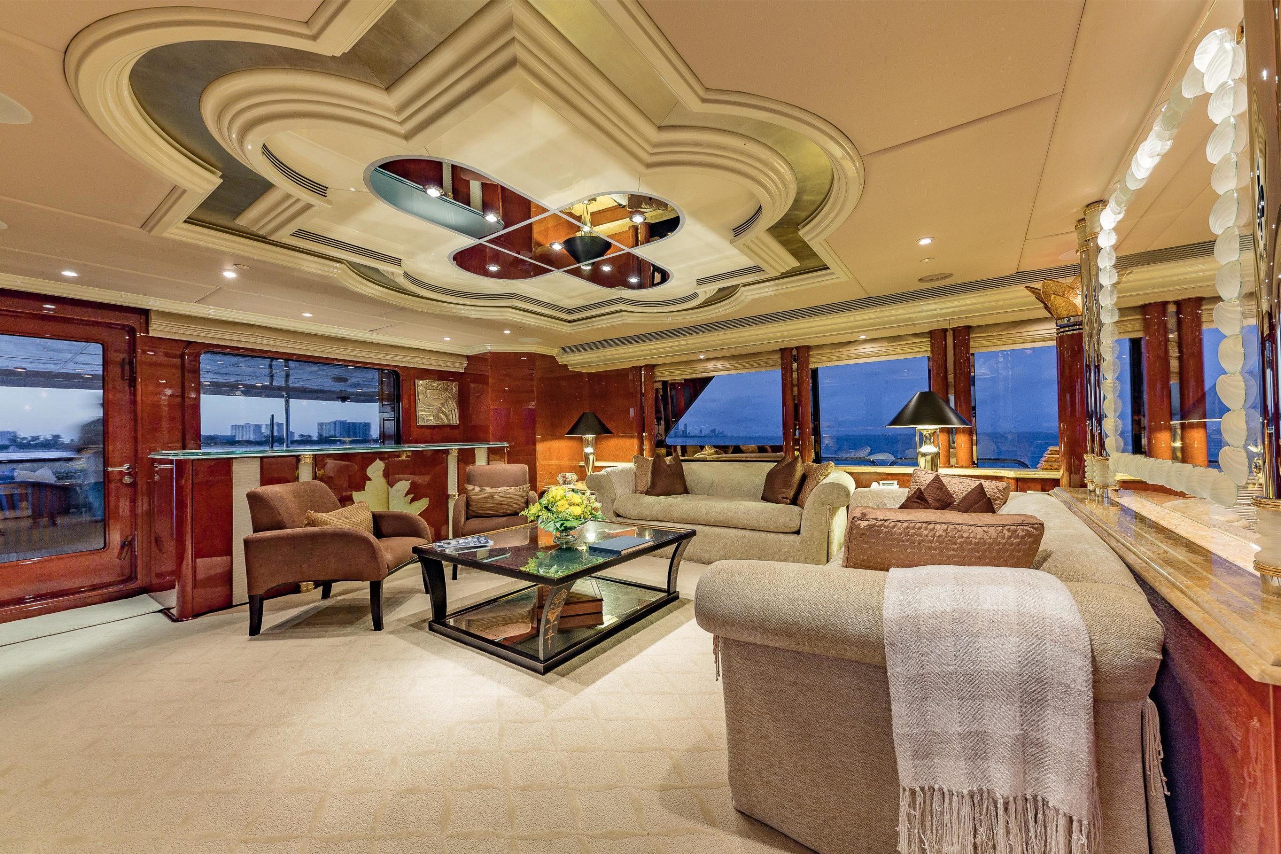 i love this boat - main salon
