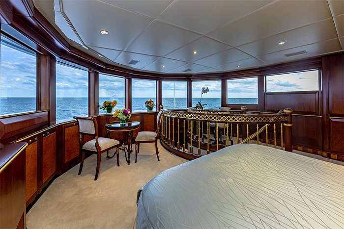 Starship 185 VIP cabin