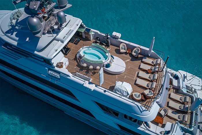 Starship 185 yacht aerial view of the decks