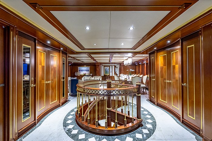 Starship 185 yacht salon entrance