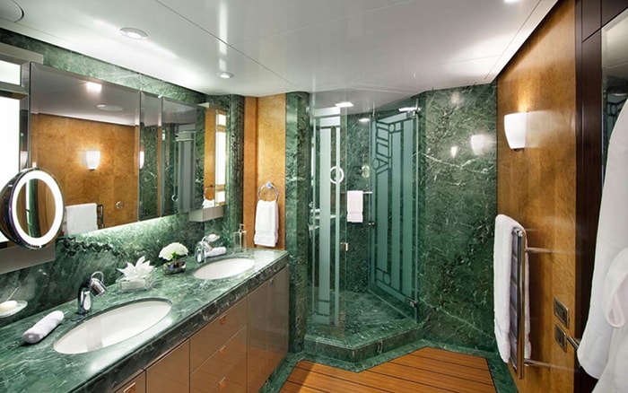 sycara V guest bathroom