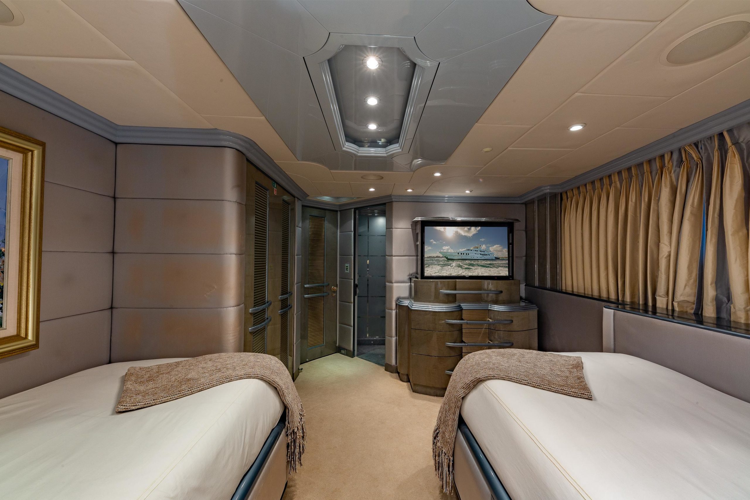 i love this boat - twin stateroom #2