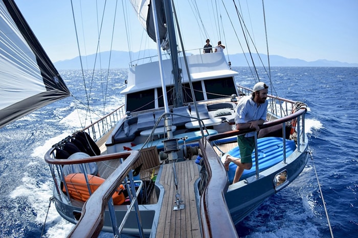 Virtuoso Forward Deck 2