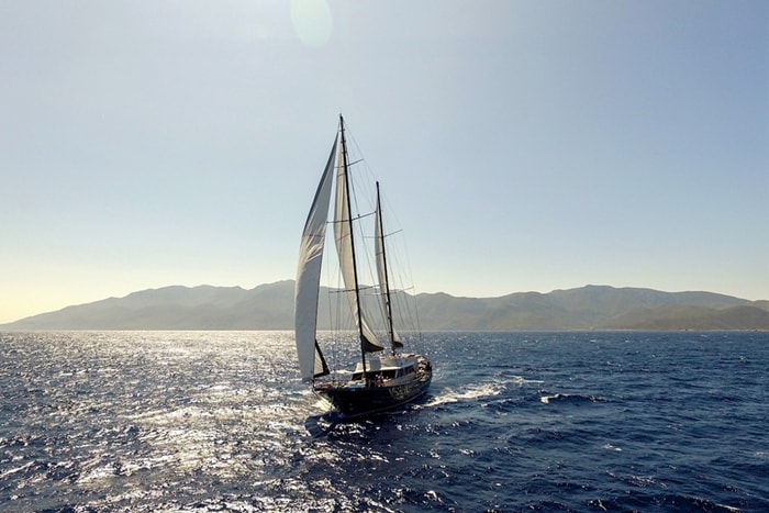 Virtuoso Sailing 2