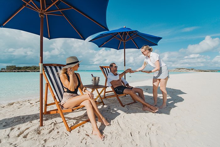 Yacht Emina beach setup