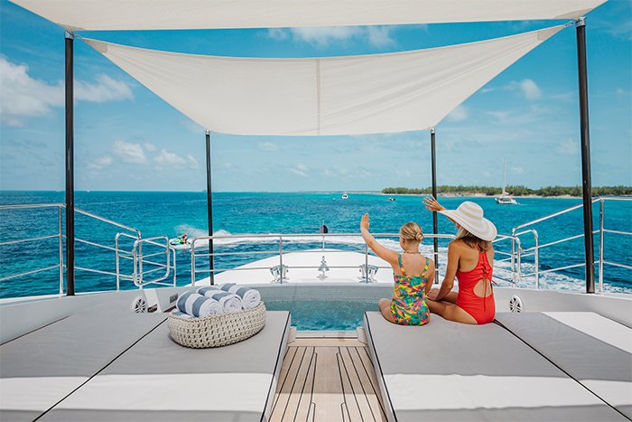 Yacht Emina forward deck jacuzzi c