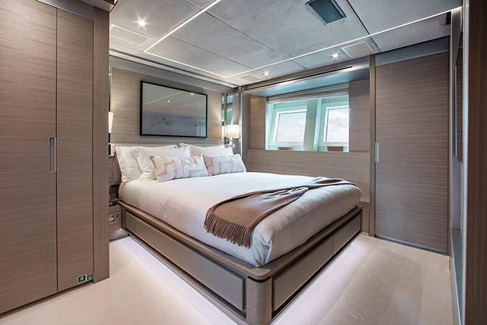 Yacht Emina guest stateroom 2