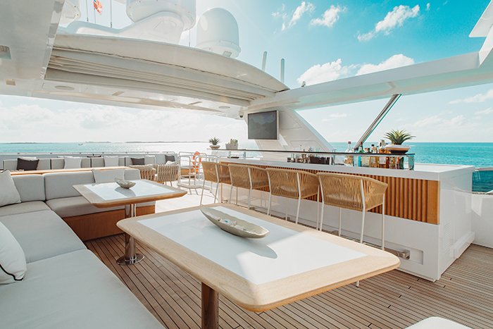 Yacht Emina sundeck bar