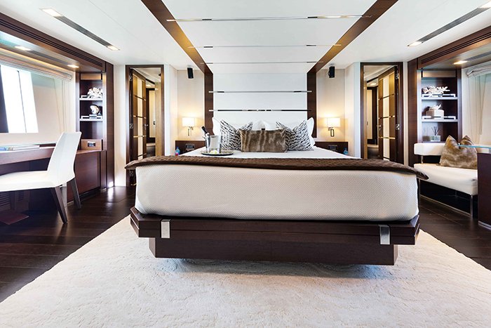 Yacht Insieme King Master Stateroom (below deck)