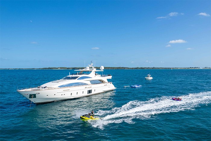 Yacht Insieme Profile and Toys