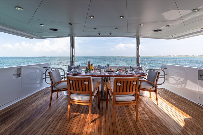 Yacht Kashmir aft deck dining