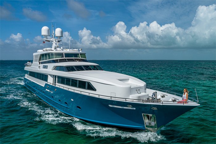 Yacht Kashmir profile