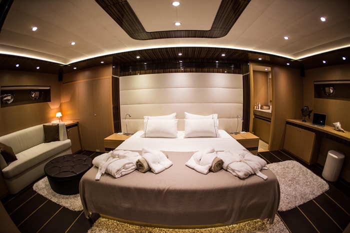 Yacht Le Pietre Master Cabin