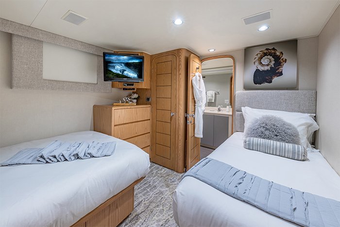 Yacht Margate twin cabin