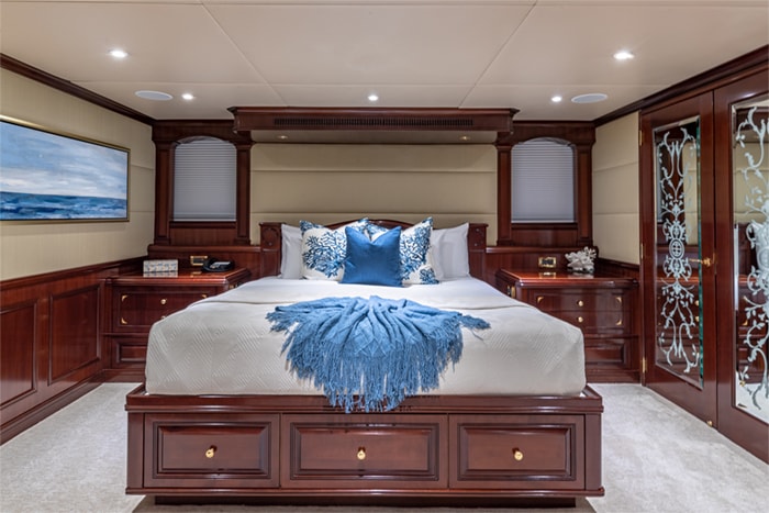 Yacht Starship master cabin bed