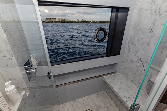 Yacht Tasty Waves guest shower