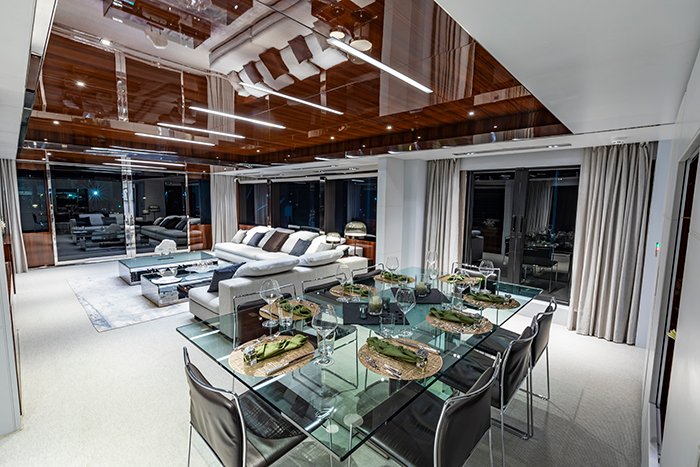 Yacht Tasty Waves salon and dining